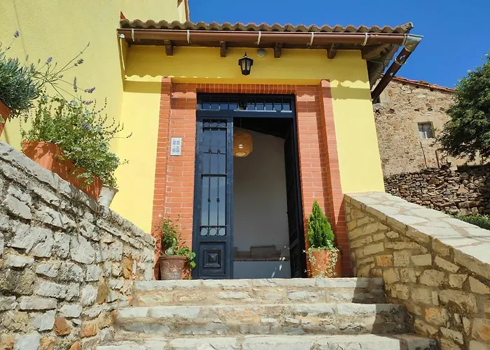 Mirall Rural Hotel 2*